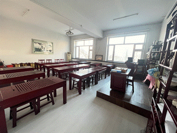 说明: 茶艺实训室 说明: 茶艺实训室